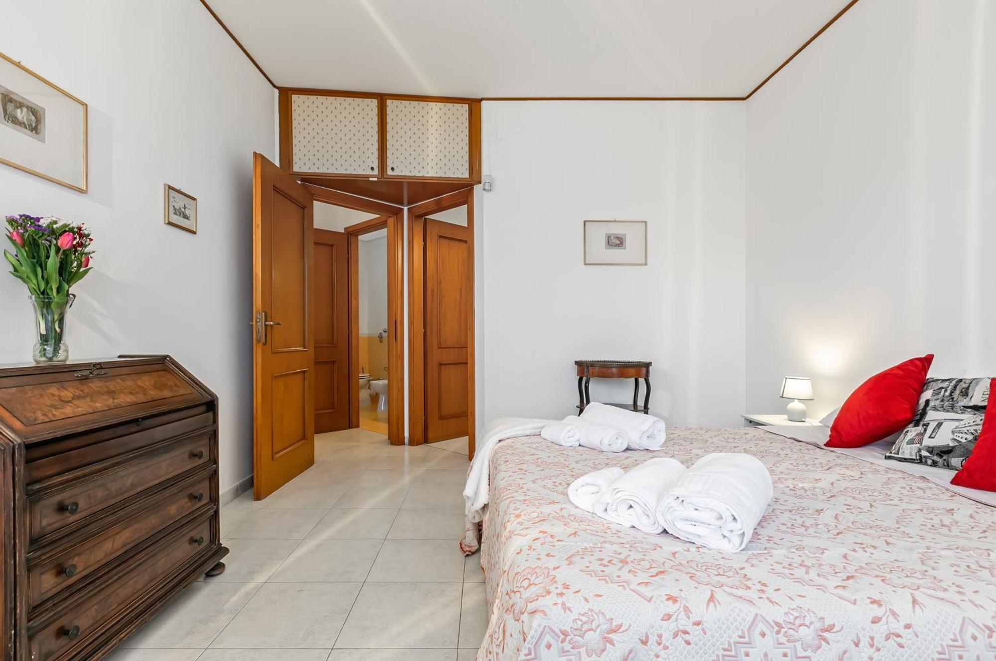Palazzo Reale & Piazza Indipendenza Roomy Flat Palermo Exteriér fotografie