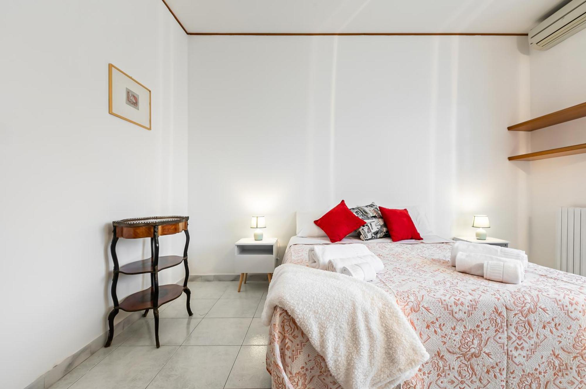 Palazzo Reale & Piazza Indipendenza Roomy Flat Palermo Exteriér fotografie