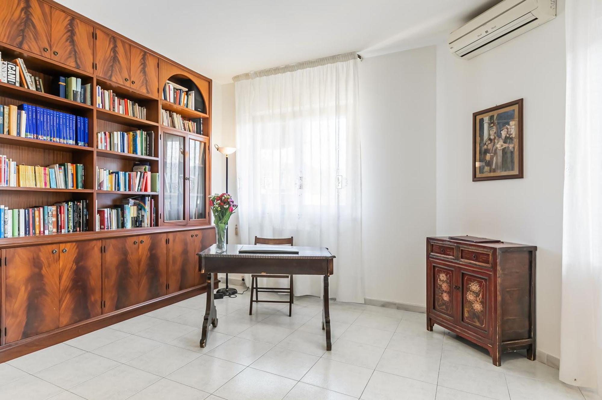 Palazzo Reale & Piazza Indipendenza Roomy Flat Palermo Exteriér fotografie