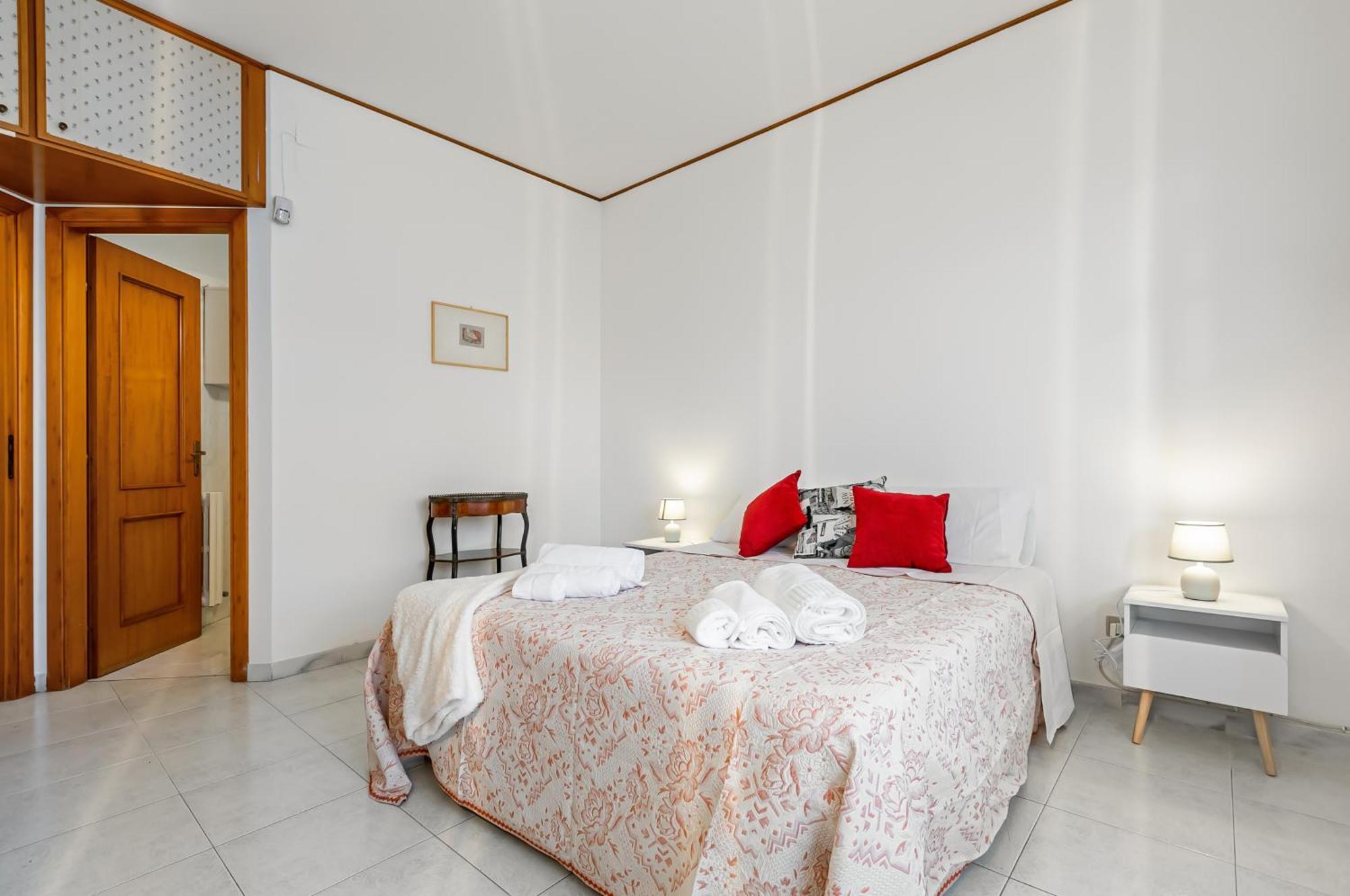 Palazzo Reale & Piazza Indipendenza Roomy Flat Palermo Exteriér fotografie