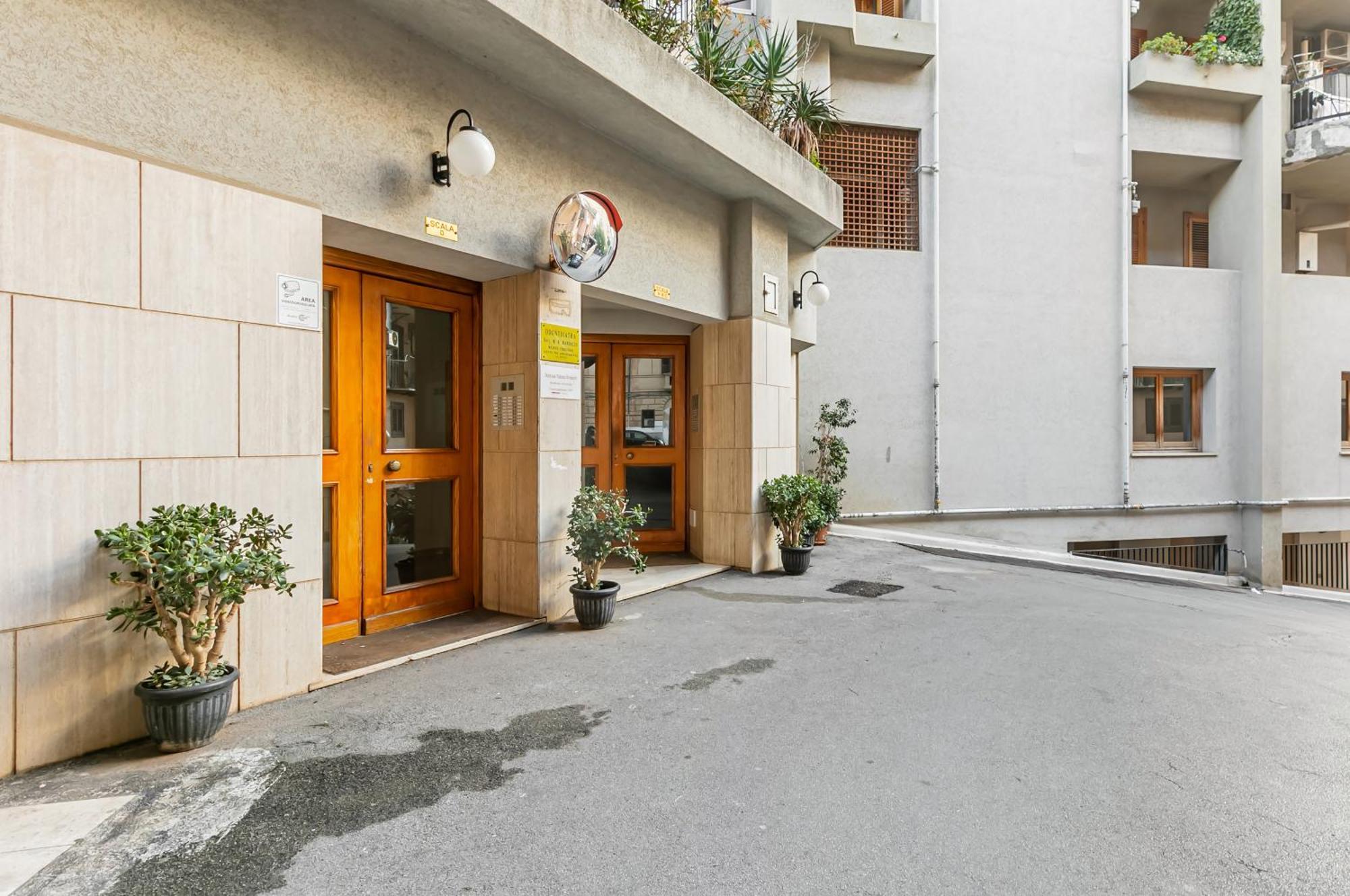 Palazzo Reale & Piazza Indipendenza Roomy Flat Palermo Exteriér fotografie
